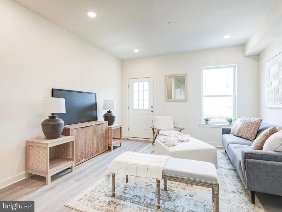 2068 E Monmouth St, Philadelphia, PA 19134 - Image #2