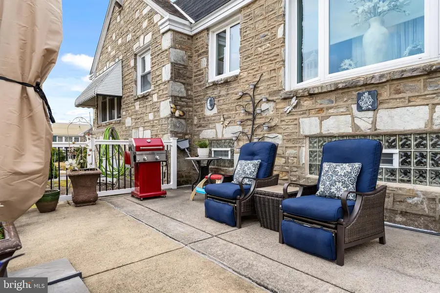 8102 Lister St, Philadelphia, PA 19152 - Image #3