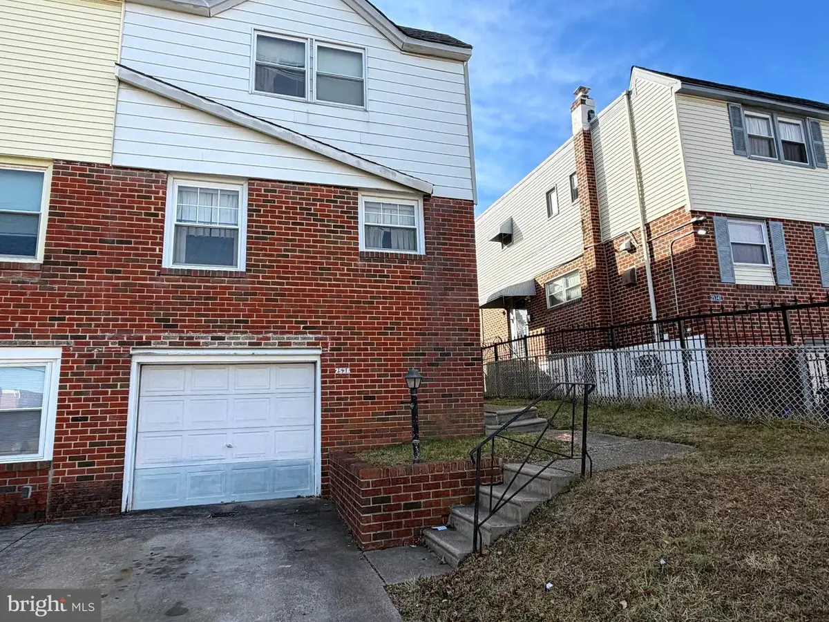 2536 Maxwell St, Philadelphia, PA 19152 - Image #1