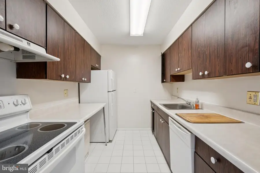 1420 Locust St #14p, Philadelphia, PA 19102 - #3