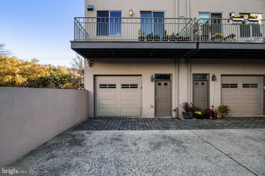 1929 Fitzwater St, Philadelphia, PA 19146 - #3