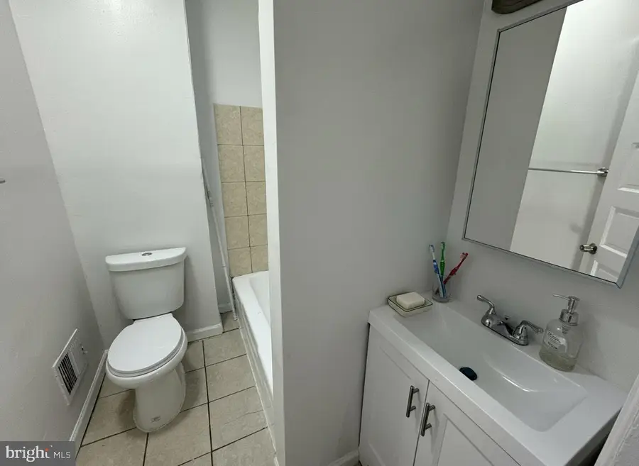 229 W Sheldon St, Philadelphia, PA 19120 - Image #3