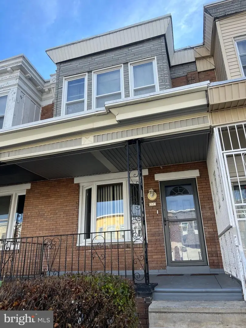 422 W Annsbury St, Philadelphia, PA 19140 - Image #2