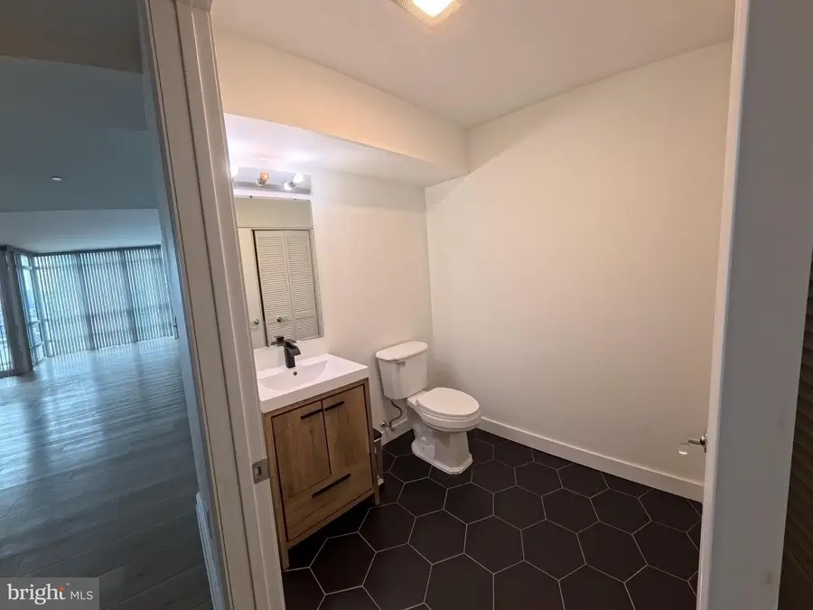 901 N Penn St #r1303, Philadelphia, PA 19123 - Image #3