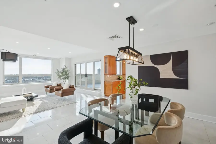 717 S Chris Columbus Blvd #802, Philadelphia, PA 19147 - #3