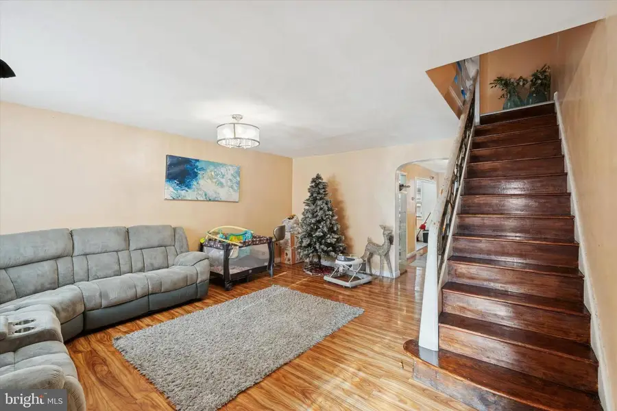 213 E Claremont Rd, Philadelphia, PA 19120 - #2