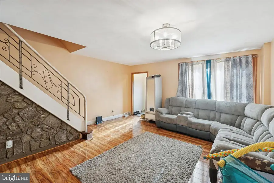 213 E Claremont Rd, Philadelphia, PA 19120 - #3