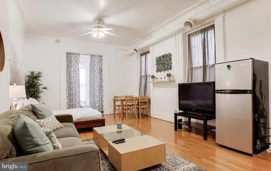 1837 Chestnut St, Philadelphia, PA 19103 - Image #2