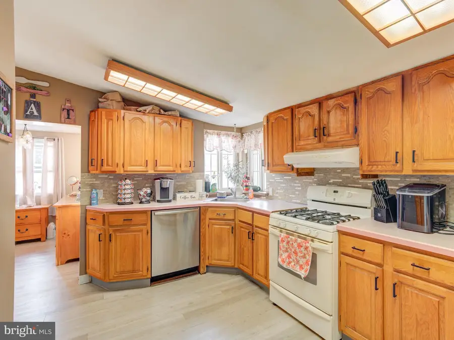 2752-54 Kirkbride St, Philadelphia, PA 19137 - #2