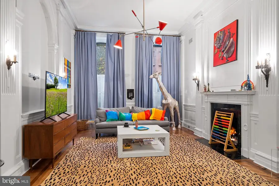 2009 Spruce St #c, Philadelphia, PA 19103 - Image #2