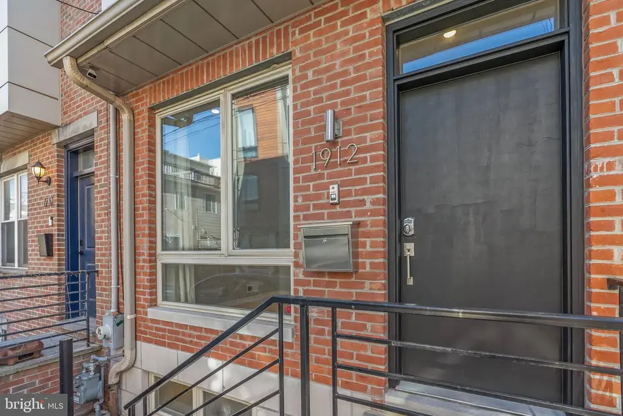 1912 Gerritt St, Philadelphia, PA 19146 - Image #2