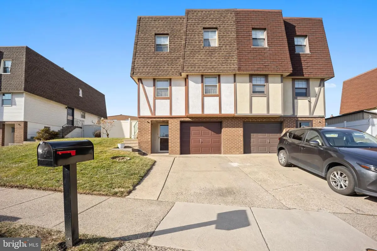 15108 Kovats Dr, Philadelphia, PA 19116 - Image #1