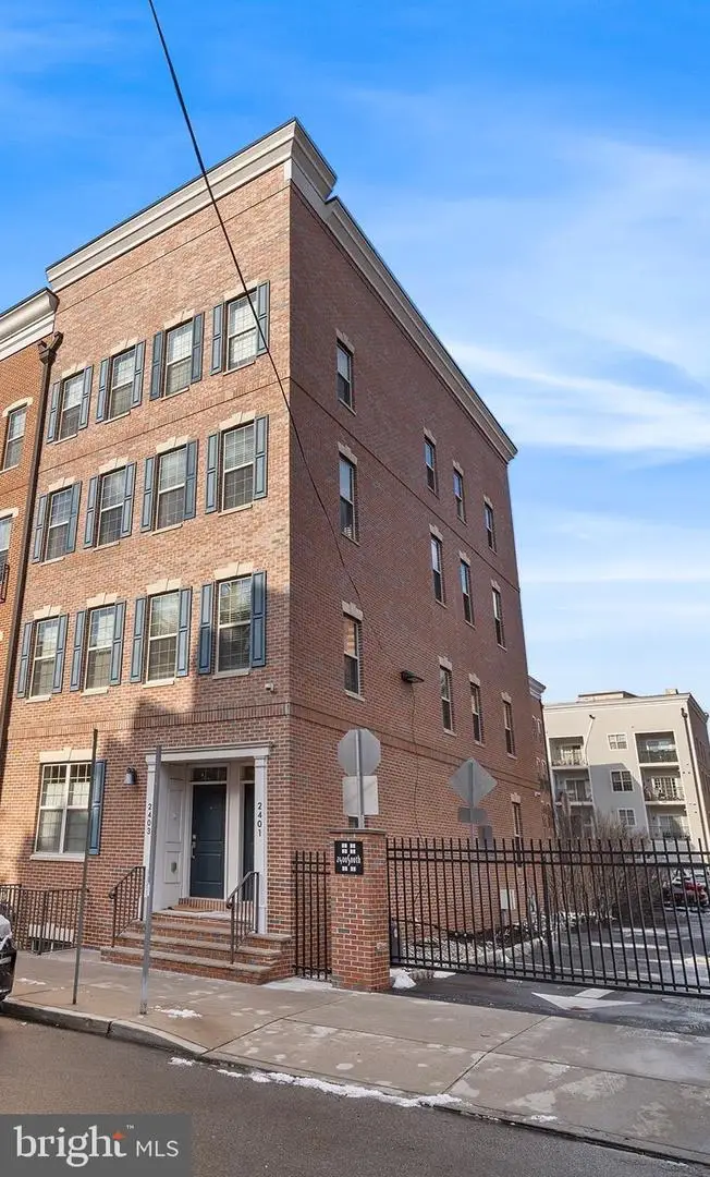 2401 Bainbridge St, Philadelphia, PA 19146 - Image #1