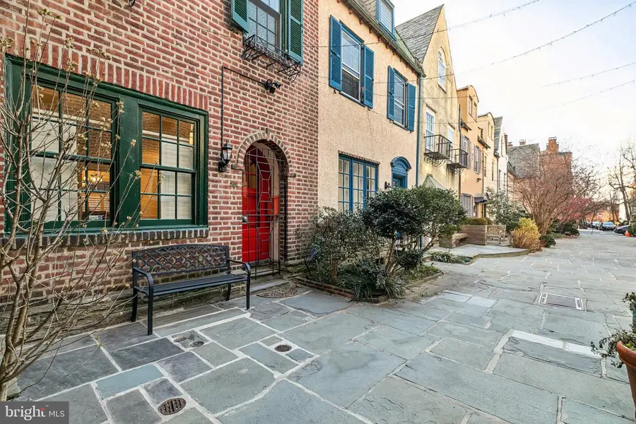 2126 Saint James Pl, Philadelphia, PA 19103 - Image #3