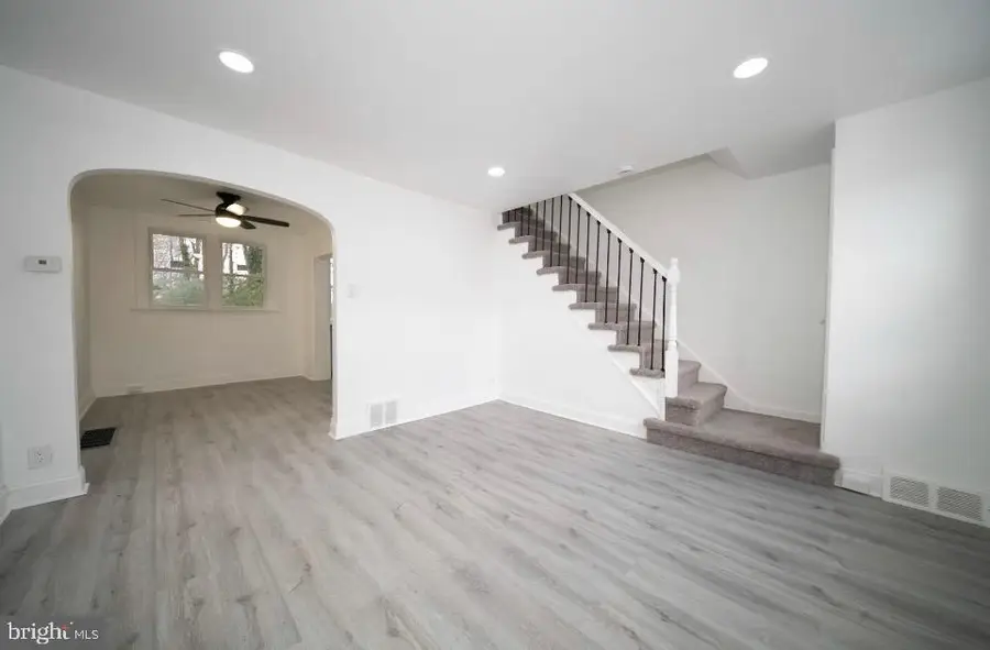 614 E. Annsbury St, Philadelphia, PA 19120 - Image #2