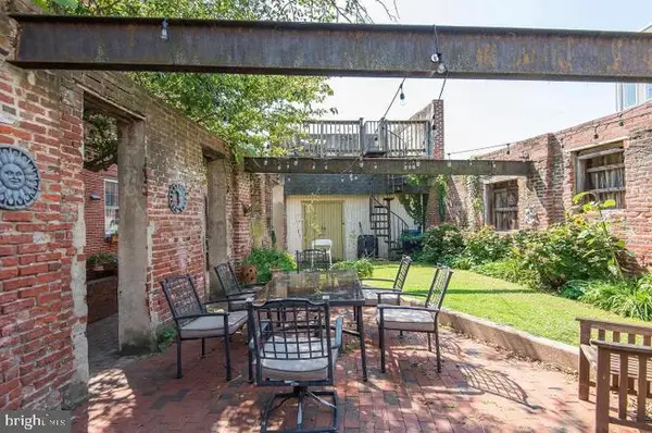 212 Carpenter St #c, PHILADELPHIA, PA 19147