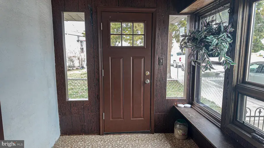 8103 Craig St, Philadelphia, PA 19136 - Image #2