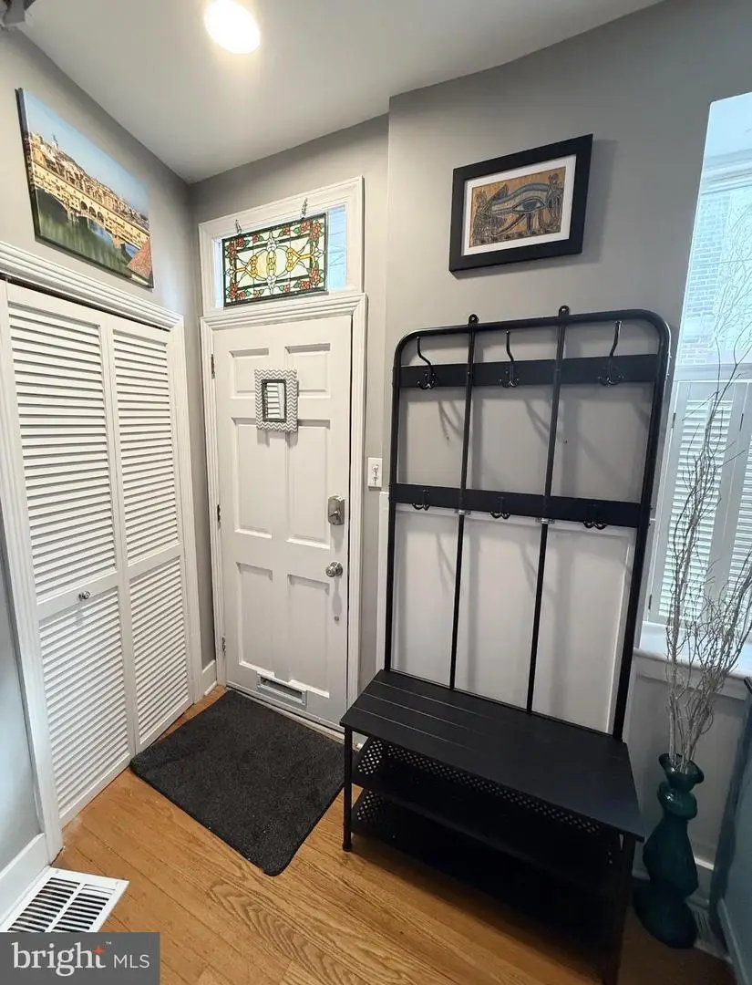 512 Fitzwater St #r, Philadelphia, PA 19147 - #2