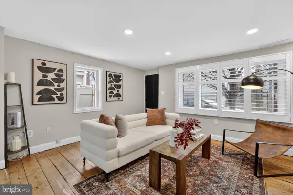 1107 Earl, PHILADELPHIA, PA 19125