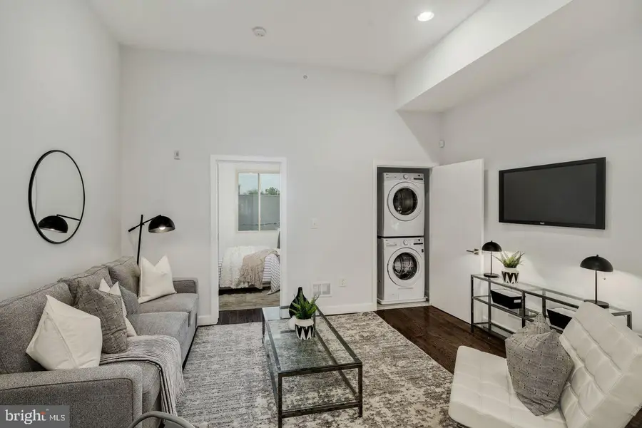 627 W Oxford St, Philadelphia, PA 19122 - Image #3