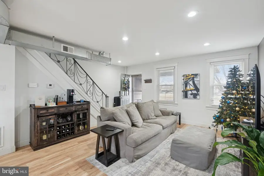 6532 Hegerman St, Philadelphia, PA 19135 - #3