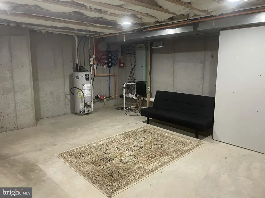 2648 Collins St, Philadelphia, PA 19125 - #3