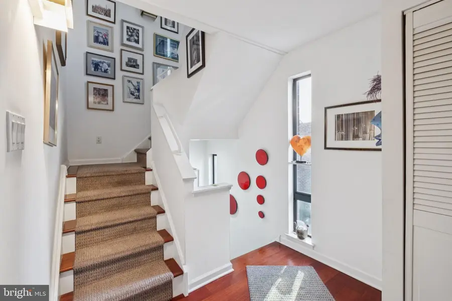 130 Spruce St #15b, Philadelphia, PA 19106 - #2