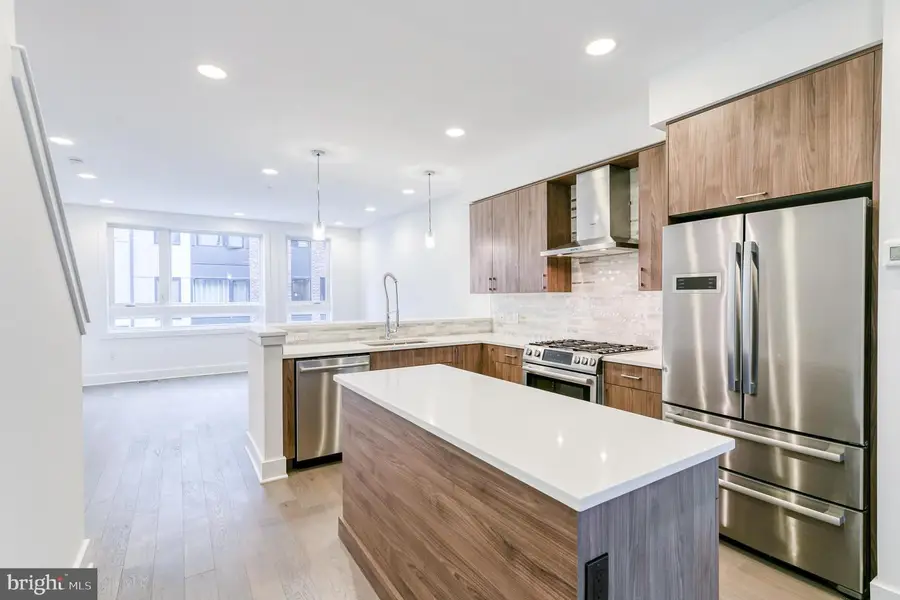 628 N 5th St, Philadelphia, PA 19123 - #2