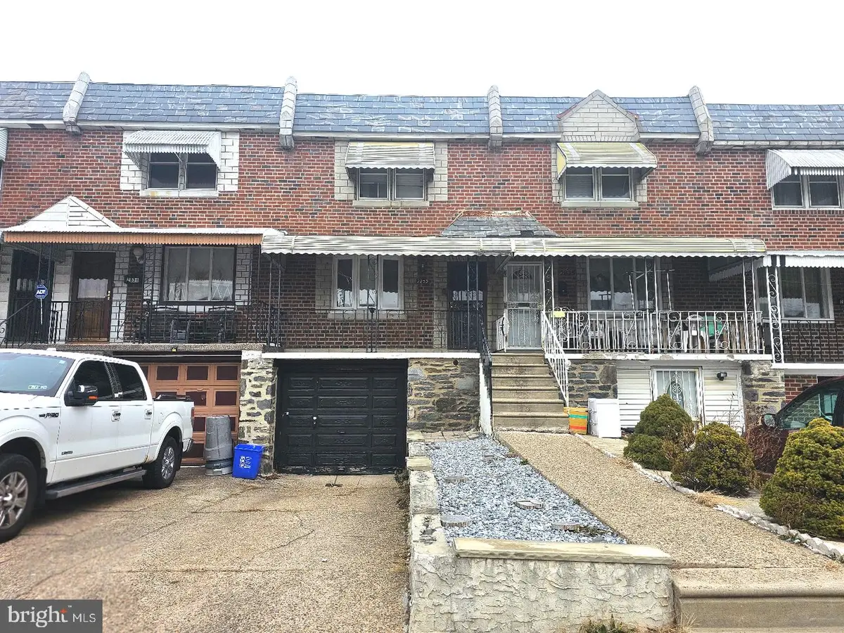2833 S 65th St, Philadelphia, PA 19142 - #1