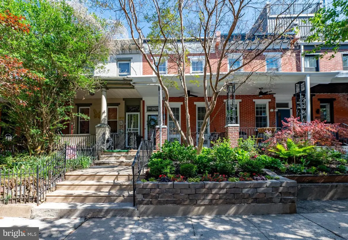 2927 Cambridge St, Philadelphia, PA 19130 - #1