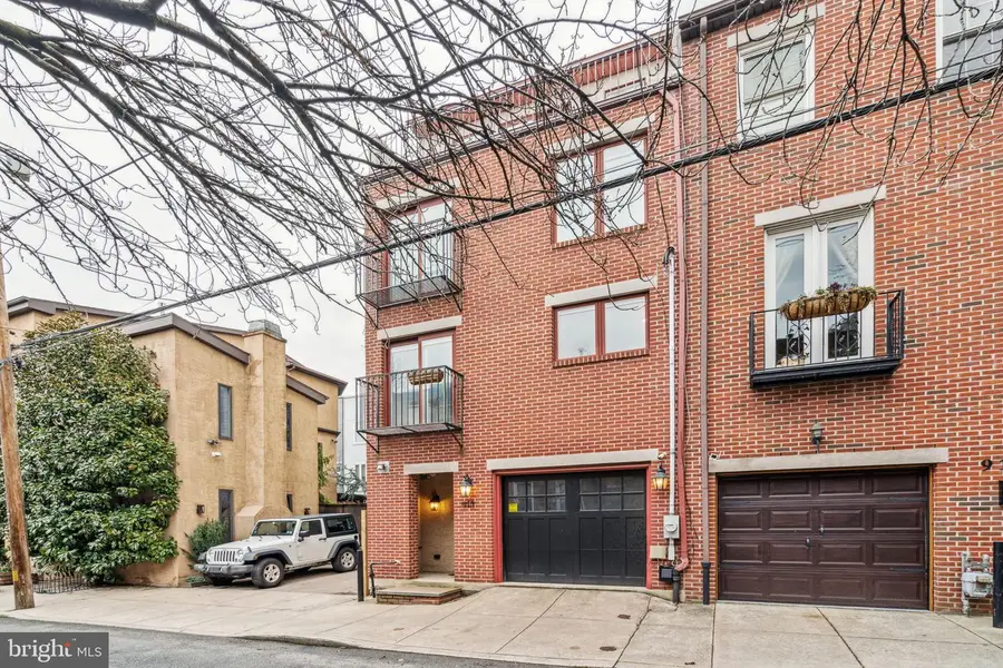 913 N Lawrence St, Philadelphia, PA 19123 - Image #2