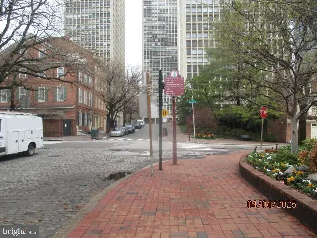 130 Spruce St #9c, Philadelphia, PA 19106 - #2