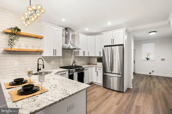 1825 Titan St, PHILADELPHIA, PA 19146