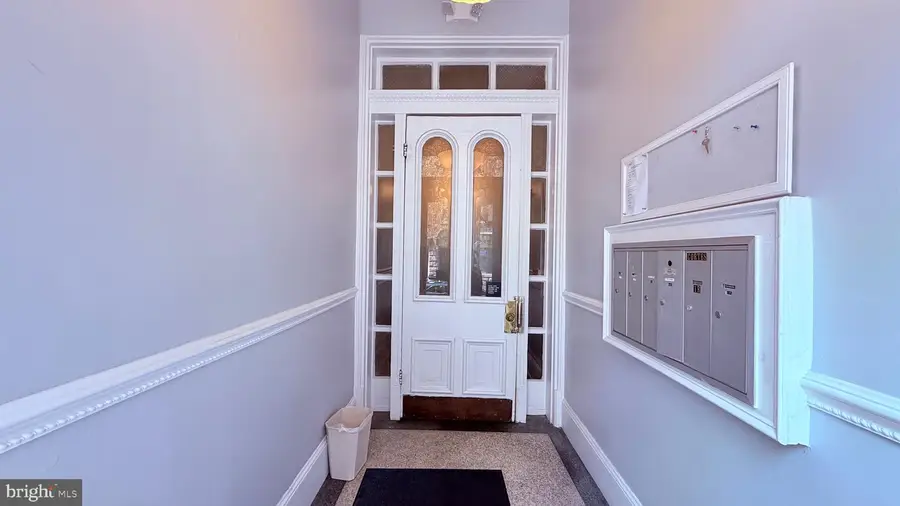 1016 Spruce St #1r, Philadelphia, PA 19107 - #3