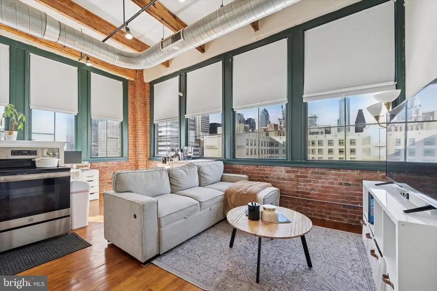 1010-00 Arch St #807, Philadelphia, PA 19107 - Image #3