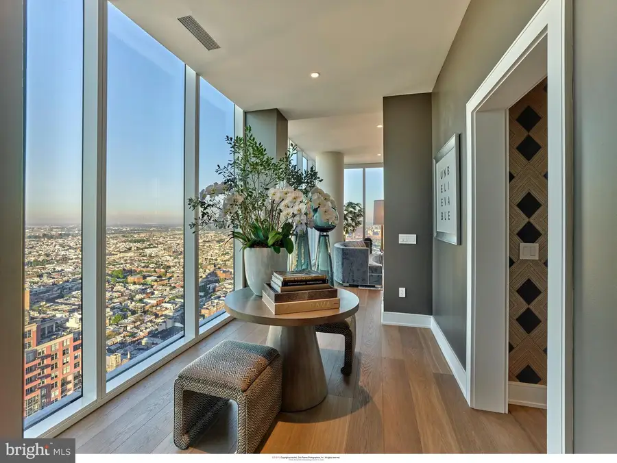 301 S Broad #4201, Philadelphia, PA 19107 - Image #2