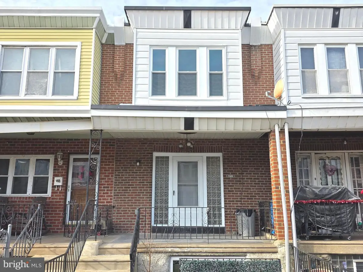 7126 Montague St, Philadelphia, PA 19135 - #1