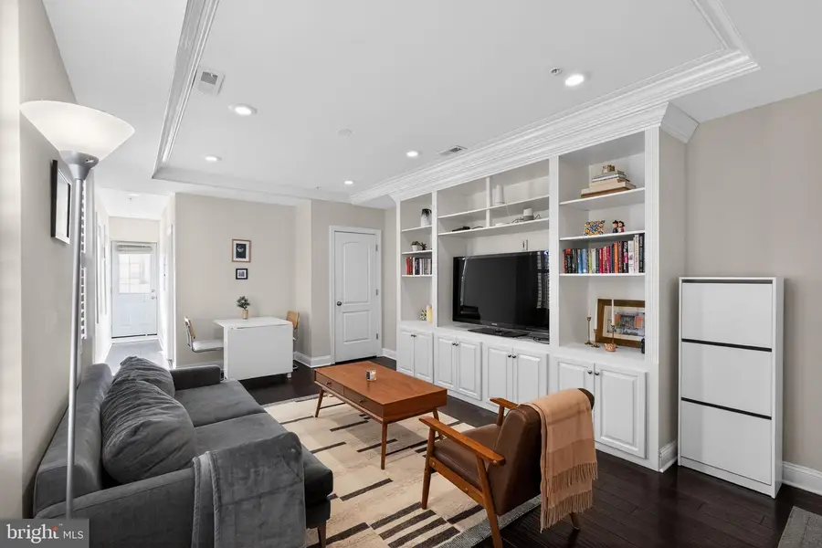 1938 Green St #2, Philadelphia, PA 19130 - #3