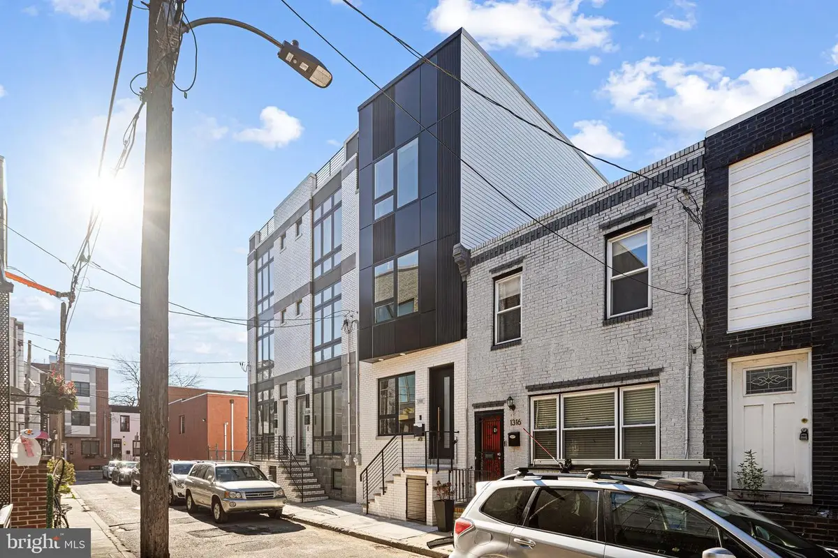 1318 S Dorrance St, Philadelphia, PA 19146 - Image #1