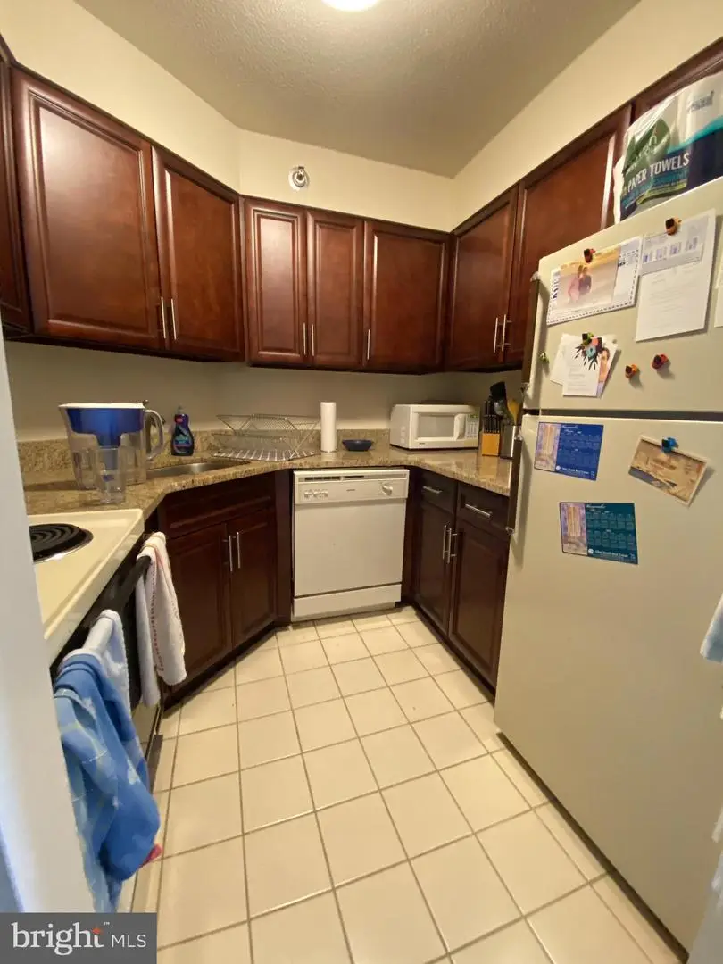 2020 Walnut St #10a, Philadelphia, PA 19103 - Image #2