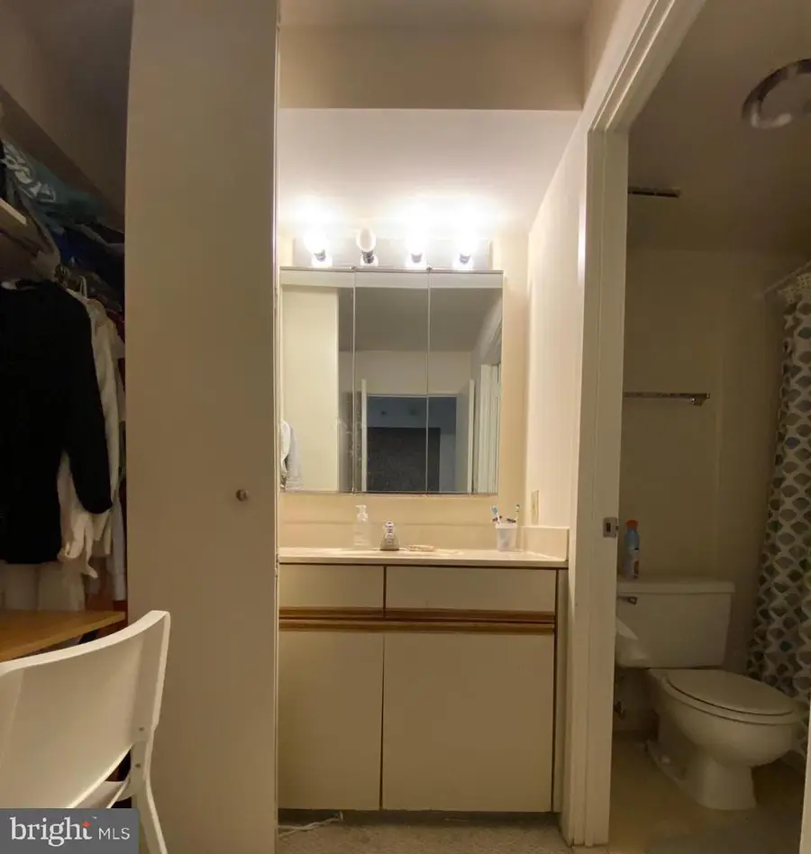 2020 Walnut St #10a, Philadelphia, PA 19103 - Image #3