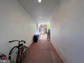 1028-30 Pine St #4, Philadelphia, PA 19107 - Image #2