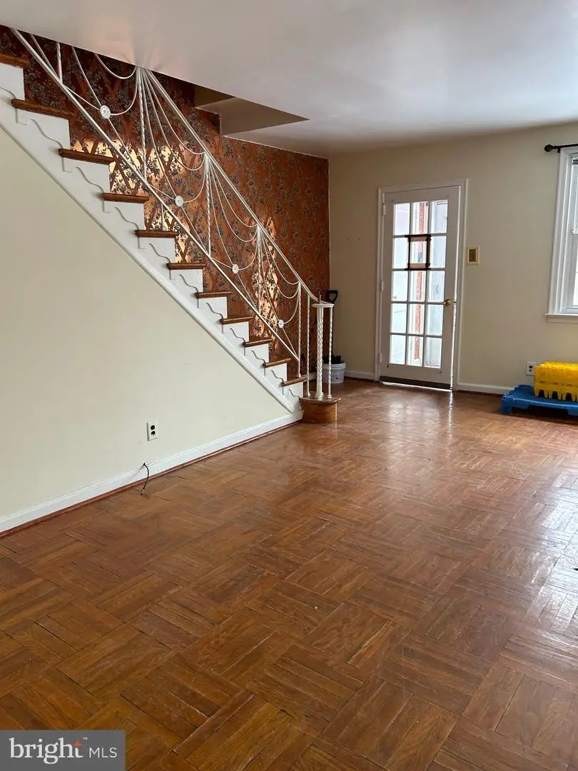 833 Longshore Ave, Philadelphia, PA 19111 - Image #3