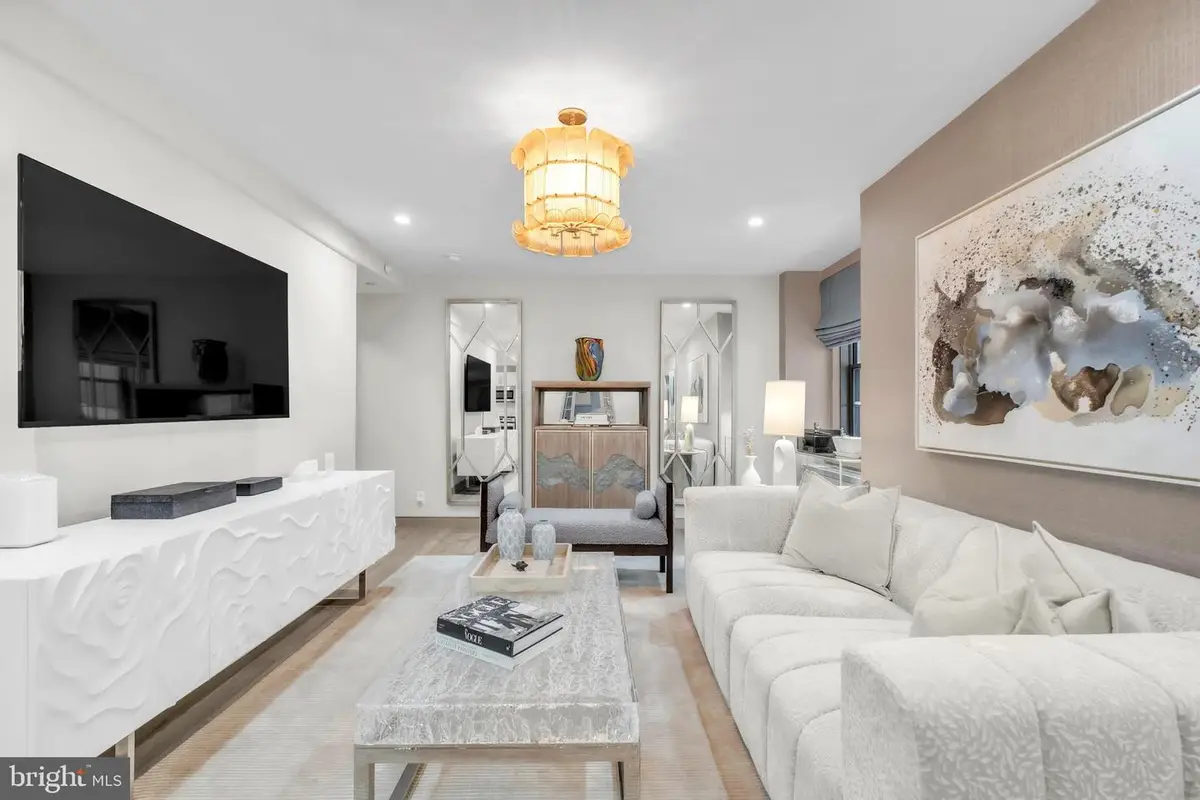 219-29 S 18th St #822, Philadelphia, PA 19103 - Image #1