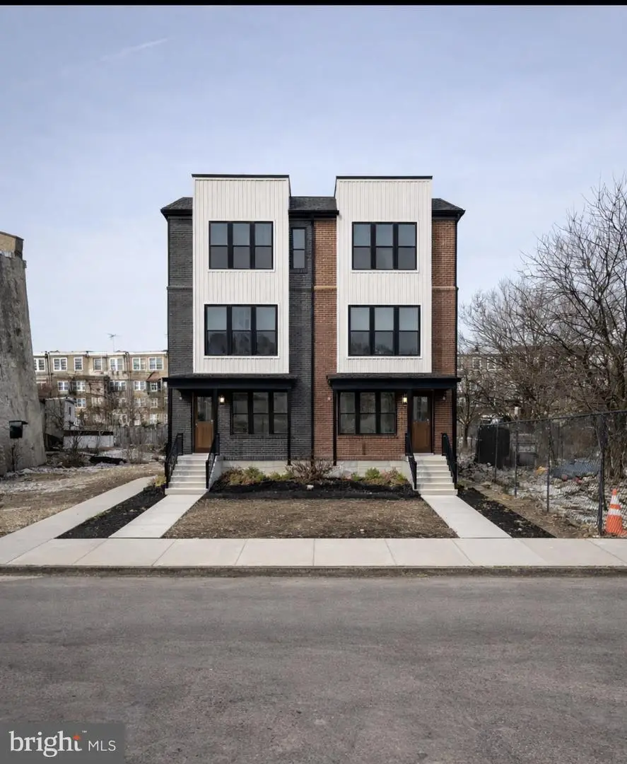 49 E Sharpnack St, Philadelphia, PA 19119 - #2