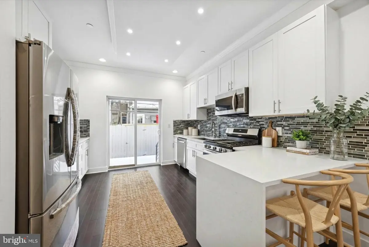 1327 S Hollywood St, Philadelphia, PA 19146 - Image #1