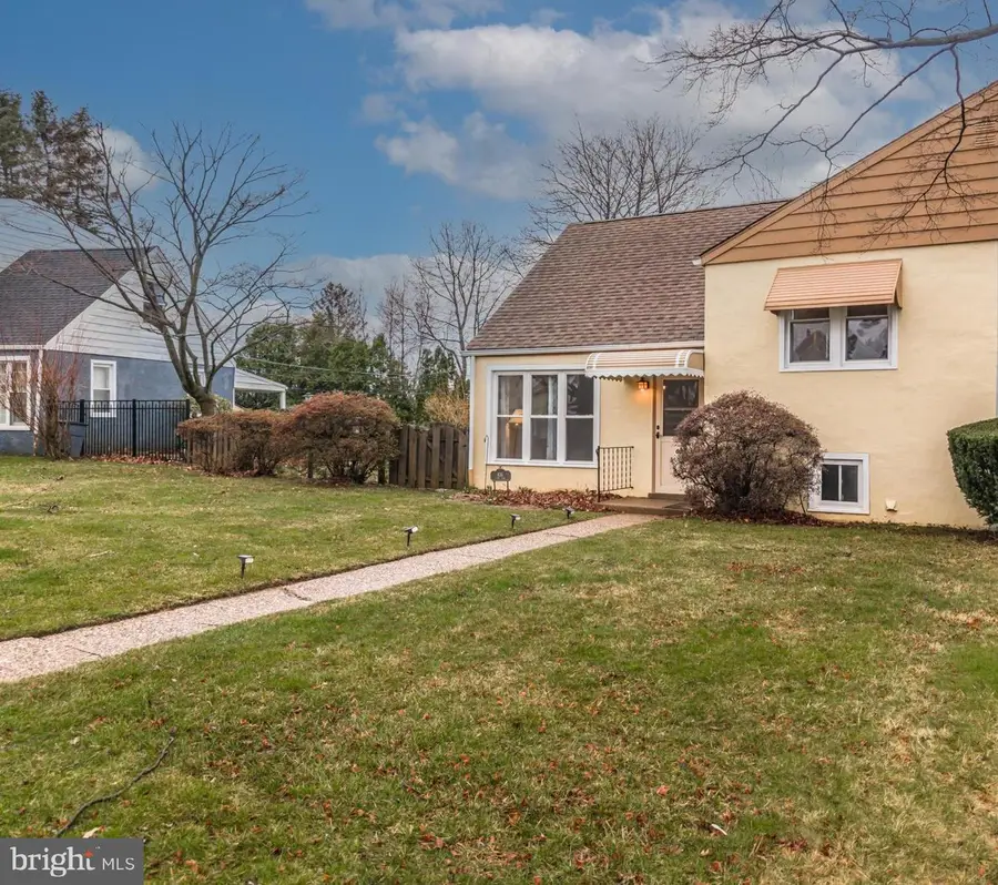 836 Clyde Ln, Philadelphia, PA 19128 - #2