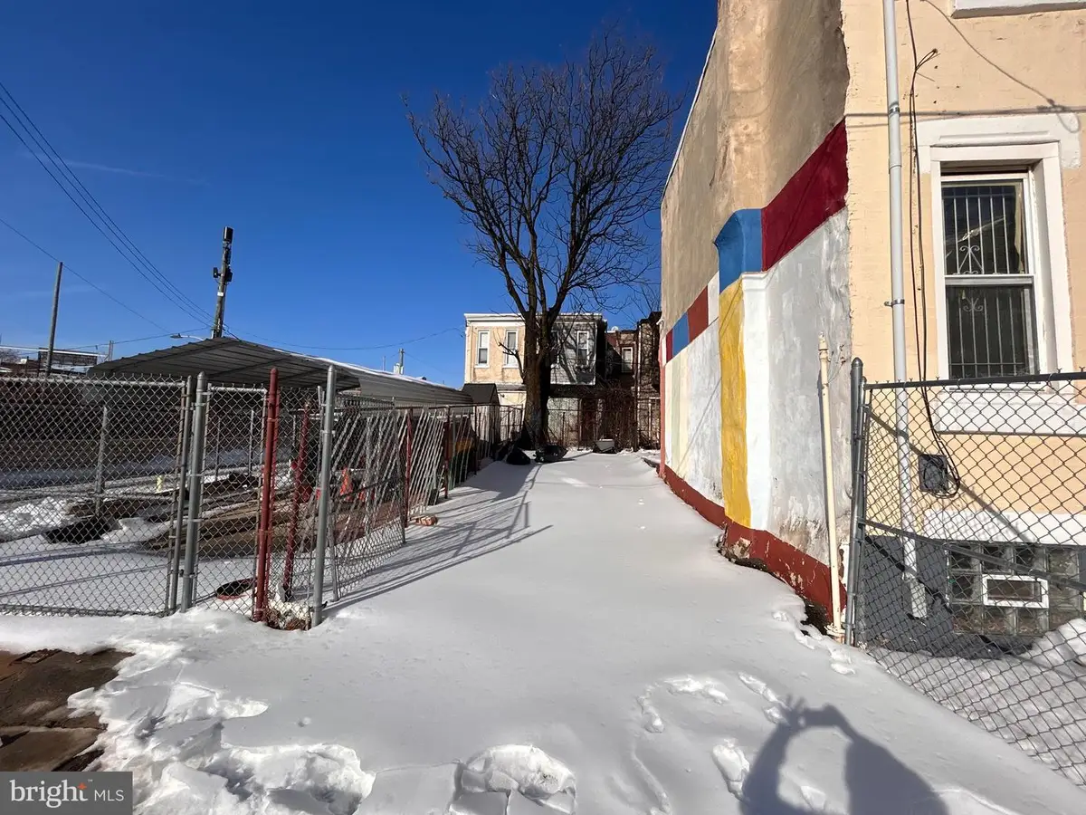 1249 W Firth St, Philadelphia, PA 19133 - Image #1