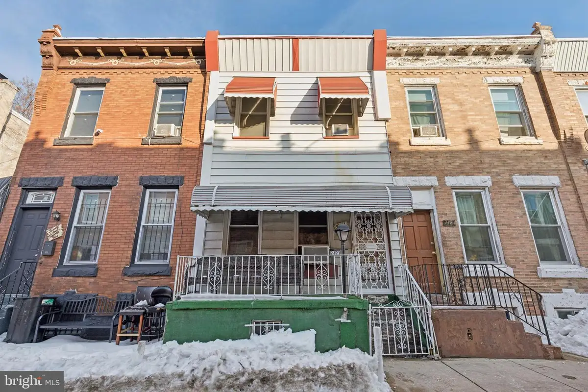 2423 N Myrtlewood St, Philadelphia, PA 19132 - Image #1
