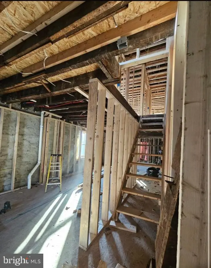 6745 Greenway Ave, Philadelphia, PA 19142 - Image #2